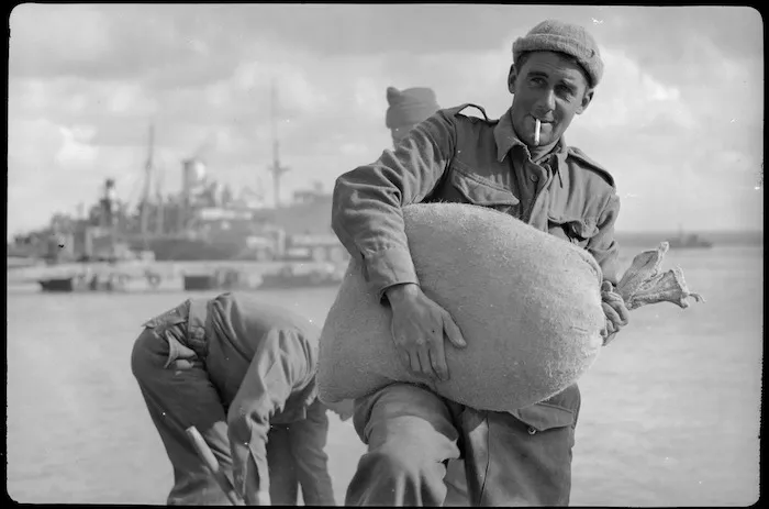 New Zealand Engineers build wharf in Tobruk, World War II