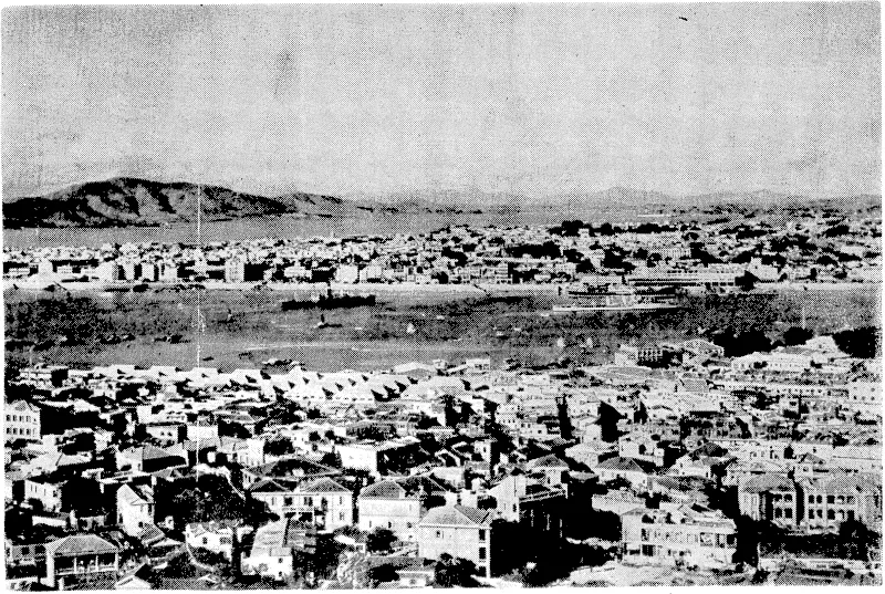 A general view of the port, of Amoy, in the Fnkien Province, South China. It is an important Chinese port, and a key base for the coastal shipping service between Hong Kong and Shanghai. It is also a centre of trade ivith Formosa and the South Sea Islands. Amoy was occupied by the Japanese forces in May last. (Evening Post, 04 November 1938)