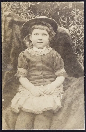 Image: Photographer unknown :Photograph of Edna Winifred Haszard