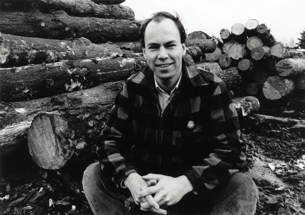 Timber industry; Parapine Timber New Zealand Ltd; Wellington's largest sawmill, Park Street; production controller Robert Boot.