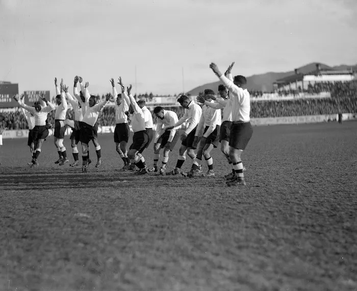 New Zealand Maori Rugby Team doing a Haka