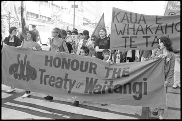 Image: Sesquicentennial demonstration, Queen Street, 1990