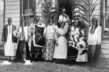 Image: Ross, Malcolm, 1862-1930 :Members of the household staff "Governnment House", Ruatoki, 1904