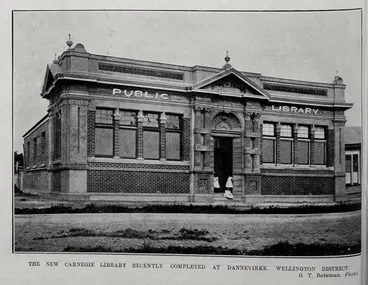 Image: THE NEW CARNEGIE LIBRARY RECENTLY COMPLETED AT DANNEVIRKE, WELLINGTON DISTRICT