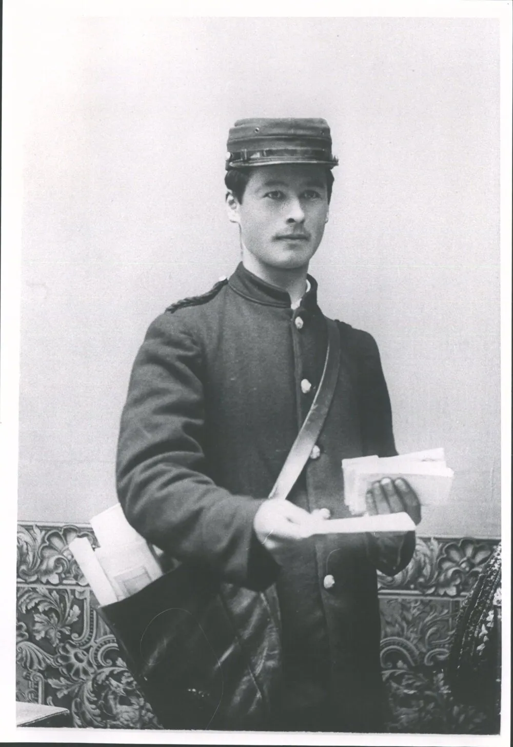 DRAKE, Martin Postman