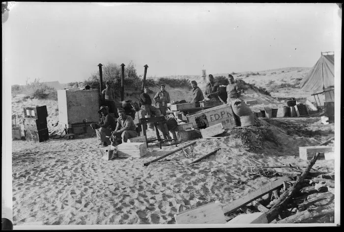 5 Fd Park cookhouse in desert, Burbeita