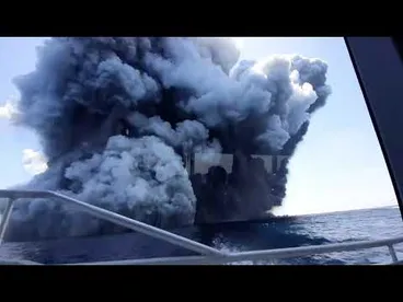 Image: Whakaari / White Island eruption: Tourists share video of eruption