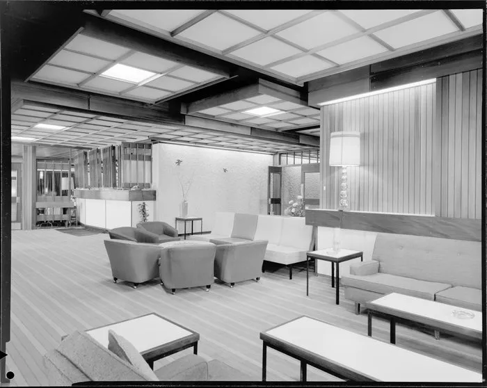 Lounge, Royal Oak Hotel, Wellington