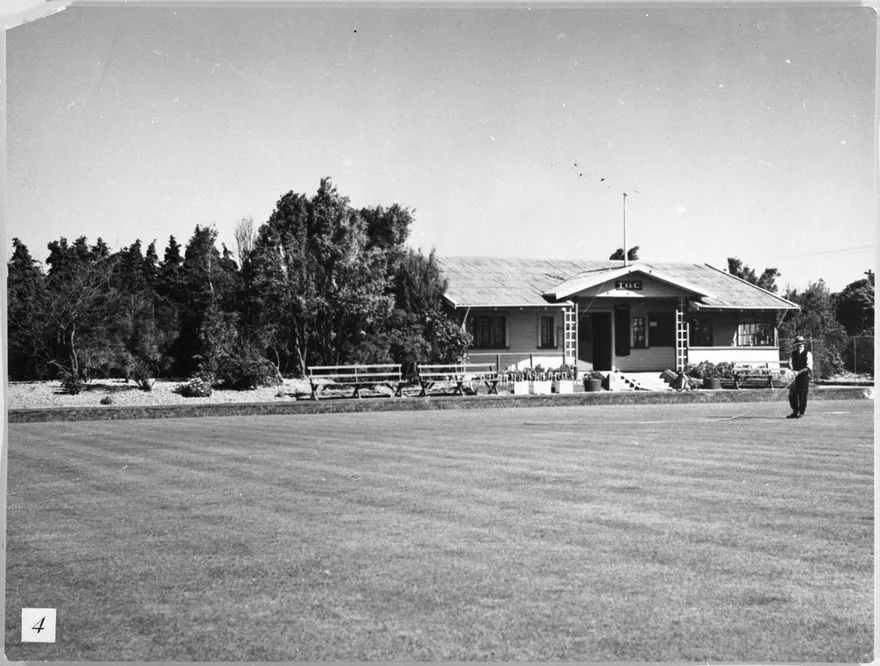 Takaro Bowling, Tennis and Bowling Club, Featherston Street