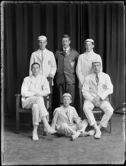 Group portrait of the rowing club at Christ's College, Christchurch
