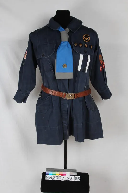 Girl Guide uniform, 1920s