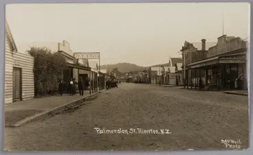 Image: Photograph, Palmerston Street Riverton