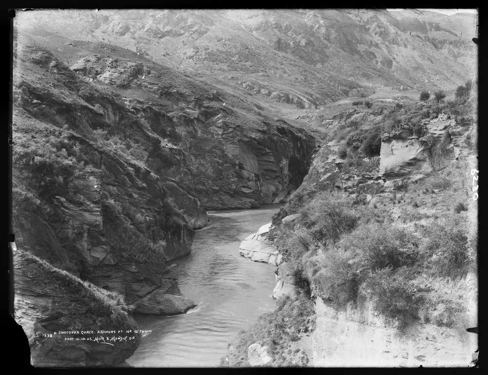 Shotover Gorge, Arthurs Point near Queenstown