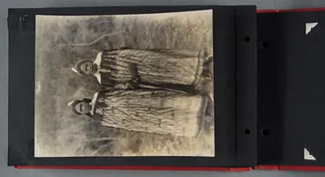 Image: [Two unidentified woman wearing korowai - Rotoiti]