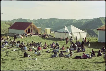 Image: Participants in Māori Land March at Ōtoko Pā
