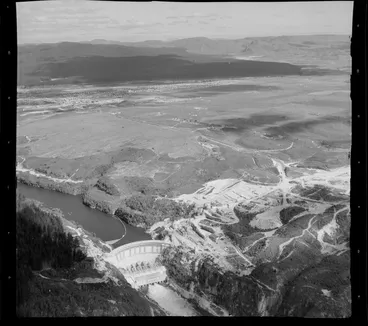 Image: Maraetai hydro-electric power station, Mangakino, Taupo District