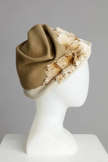 Image: Peachbloom felt hat decorated with leaves