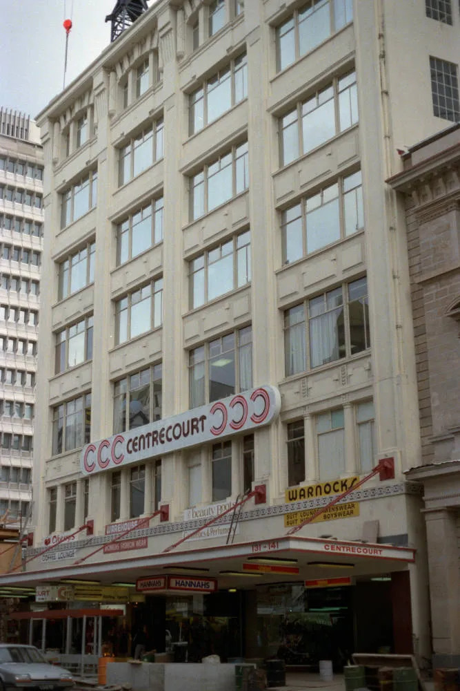 Centrecourt building, Queen Street, Auckland Central, 1986