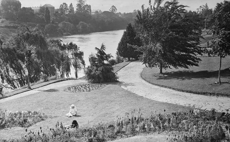 Memorial Park - Hamilton East