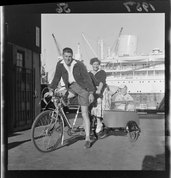 Martin and his family ready to leave the harbour on a Tandem and sidecar