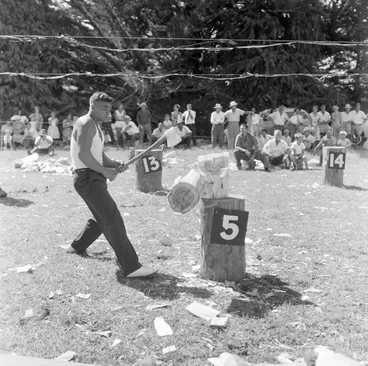 Image: Katikati A&P Show, Chopping