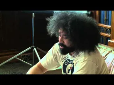 Wearable Art with Siliga David Setoga Image: Wearable Art with Siliga David Setoga