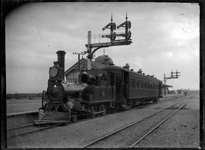 D Class steam locomotive, NZR no 197, 2-4-0T type, at Lower Hutt, 1906.