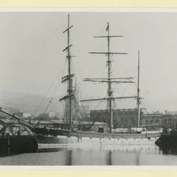 The 'Glenlora' docked in Port Chalmers