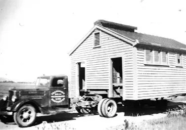 Transporting huts Image: Transporting huts