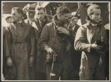 Image: Portrait of H.A. Litchfield, T.H. McWilliam, Charles Ulm and Charles Kingsford Smith, with well-wishers on arrival at Christchurch, New Zealand, 11 September 1928 / Weekly Press