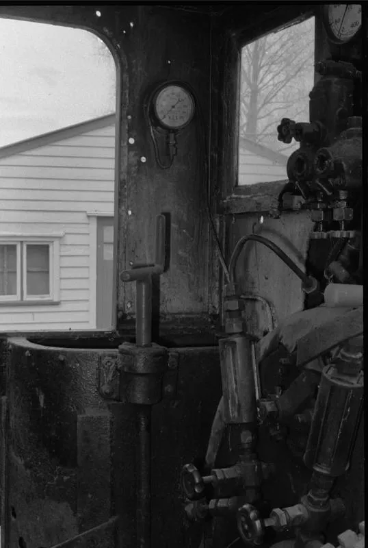 Photograph of locomotive F 180