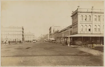 Image: Queen Street, Auckland Central