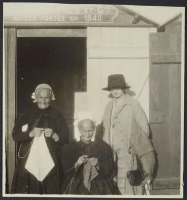 Image: Margaret Butler with the two models - Francoise & Marie