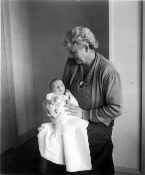 Rosemary Carroll and Eileen Elder : Photograph