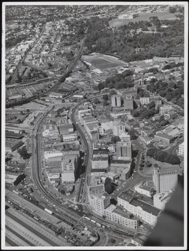 Image: Aerial view of central Auckland, 1960s