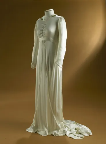 Wedding dress Image: Wedding dress