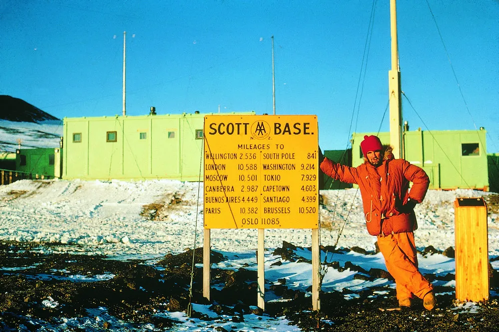 AA sign at Scott Base