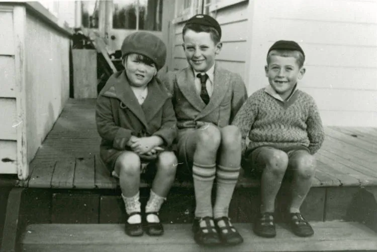 Portrait of Lorna Mason, Bruce Mason and Tim Mason.