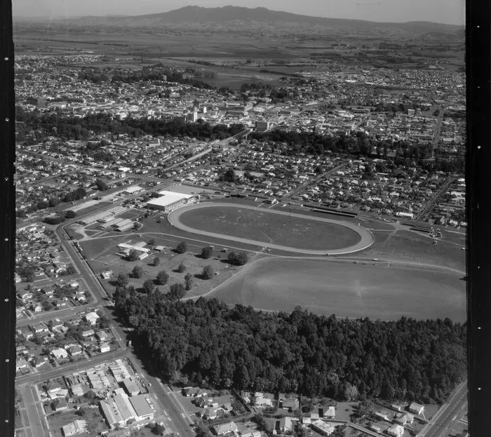Claudelands, Hamilton, featuring showgrounds