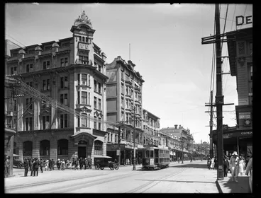 Image: Queen Street, Auckland Central, 1921