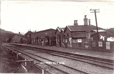 Image: Kaitoke railway station; a view to the west, after 1902.