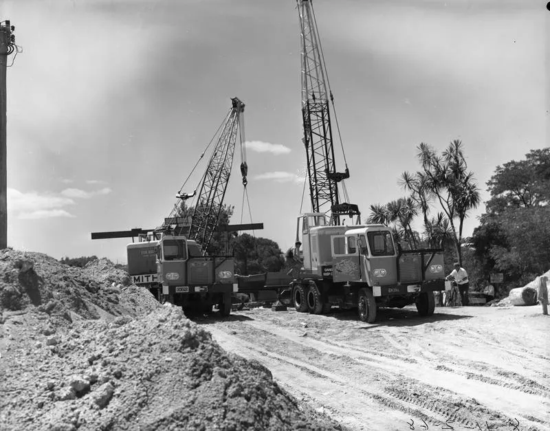 Claudelands Road traffic bridge under construction