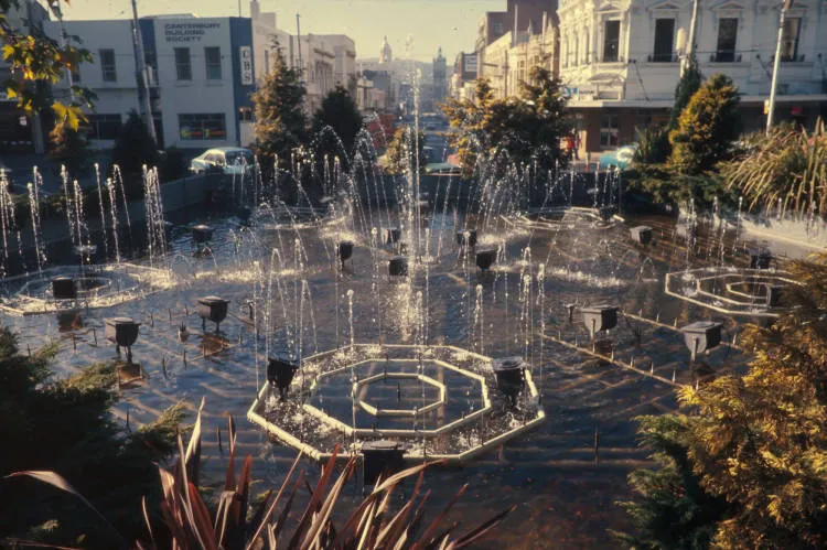 Star Fountain, Dunedin, 1976