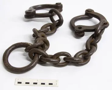Image: Shackle, Leg