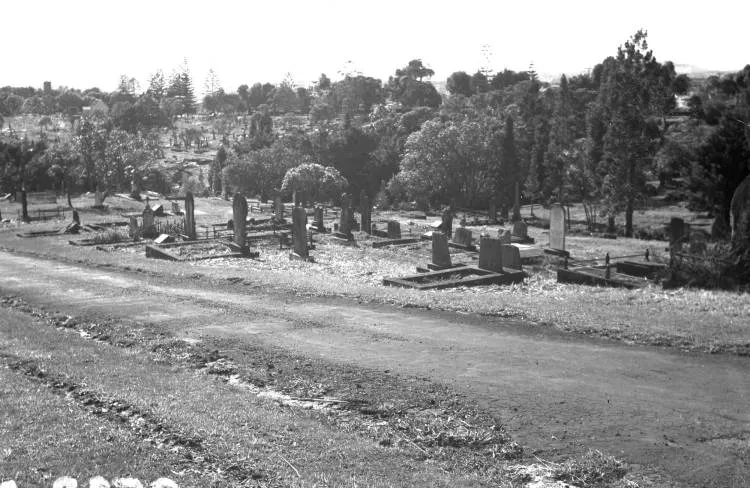 Waikumete Cemetery, Glen Eden.
