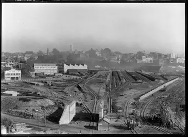 Image: Railway yards on reclaimed land in Mechanics Bay, 1926
