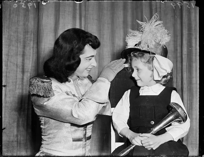 Actor with girl at Kiwi Concert Party concert
