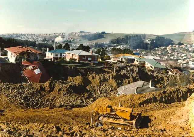 Abbotsford Landslide - looking across the chasm from end of Edward Street, 10 August 1979