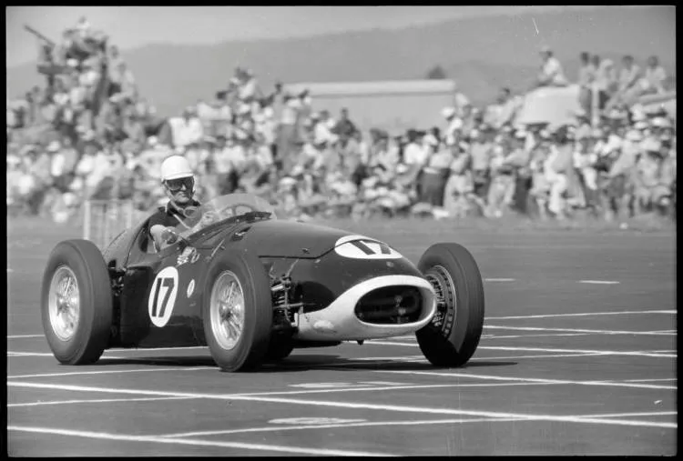 Johnny Mansel, NZ Grand Prix, Ardmore, 1960