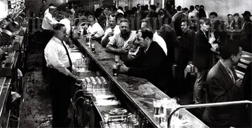 Image: The ‘six o’clock swill’